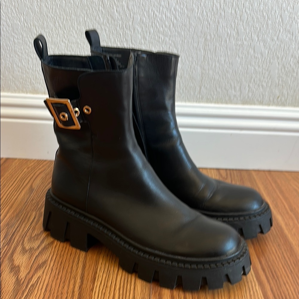 Steve Madden Black Leather Ankle Boots